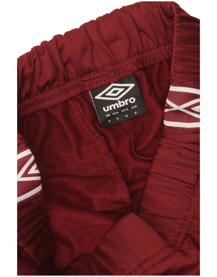 Pantaloni de trening grafic Umbro pentru bărbați, poliester mic de culoare burgundă