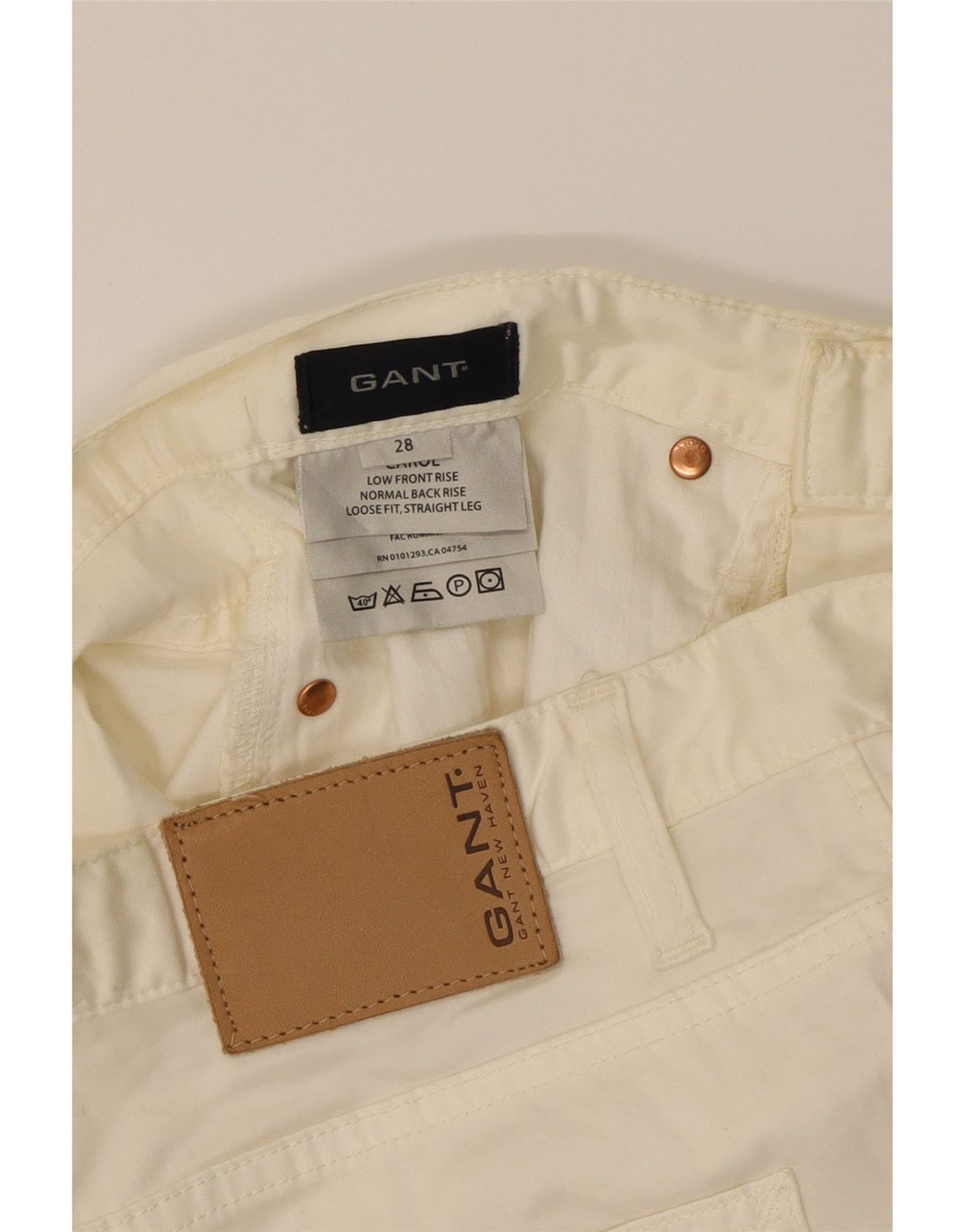 GANT Womens Casual Shorts W28 Medium Off White Cotton Vintage Gant and Second-Hand Gant from Messina Hembry 