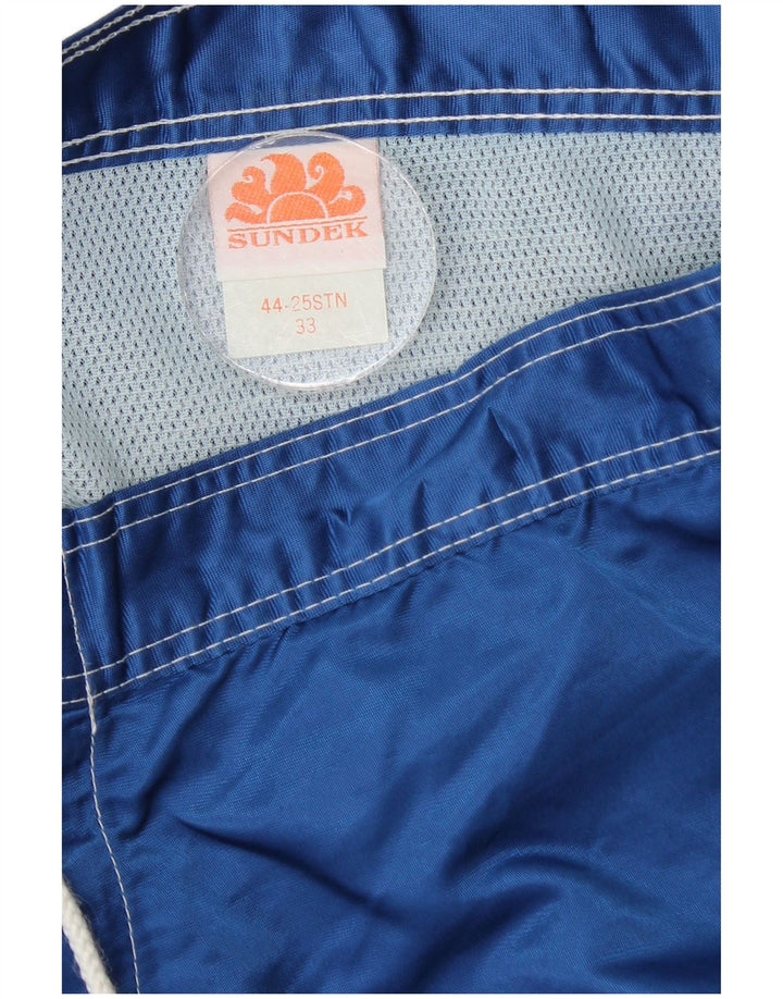 Pantaloni scurți de înot Sundek pentru bărbați, nailon cu dungi albastre medii