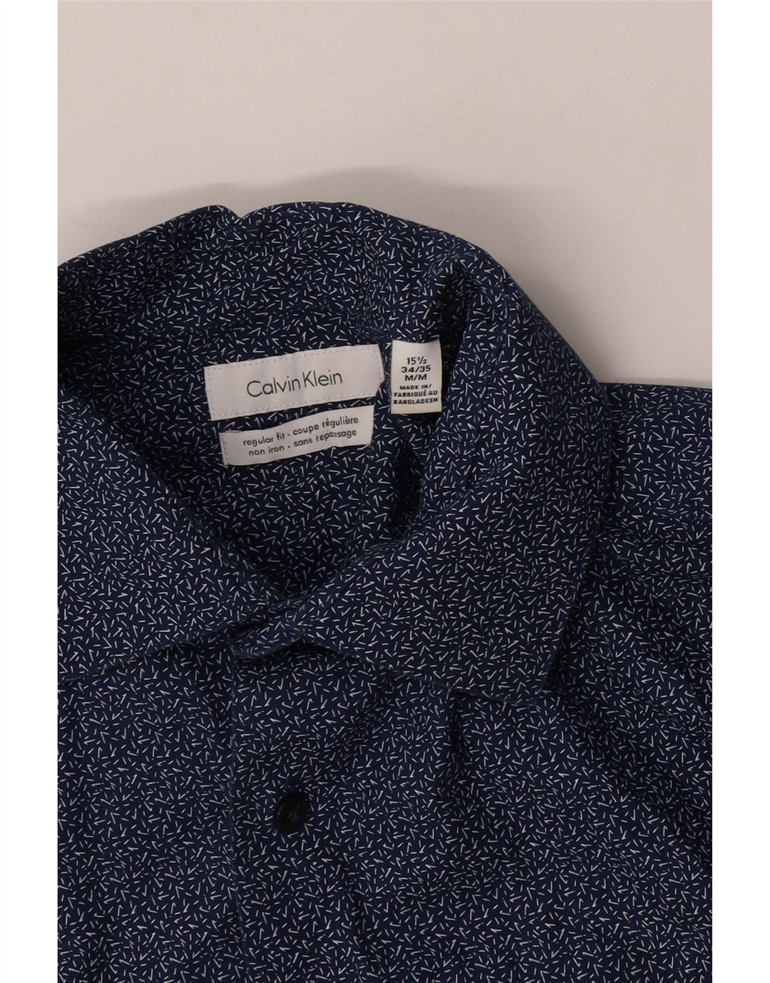 Cămașă Calvin Klein pentru bărbați, cu ajustare normală, mărimea 15 1/2, medie, bleumarin, pete