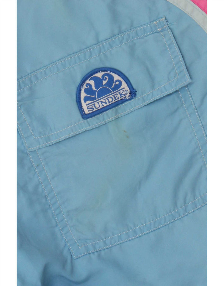 Pantaloni scurți de înot Sundek pentru bărbați, nailon cu dungi albastre medii