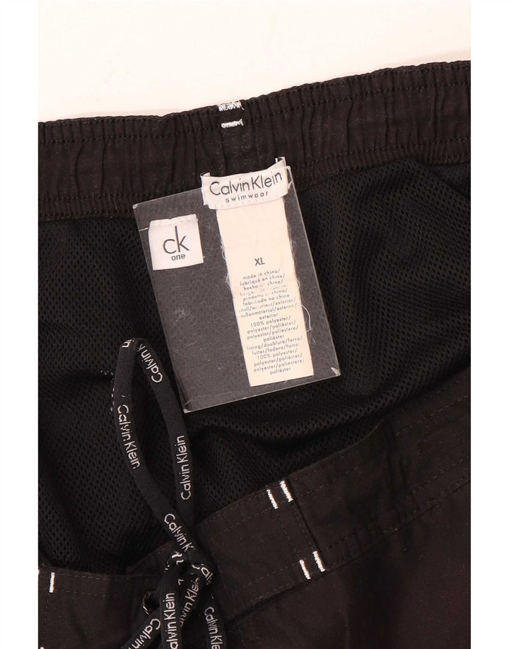 Pantaloni scurți de înot grafic Calvin Klein pentru bărbați XL poliester color bloc negru