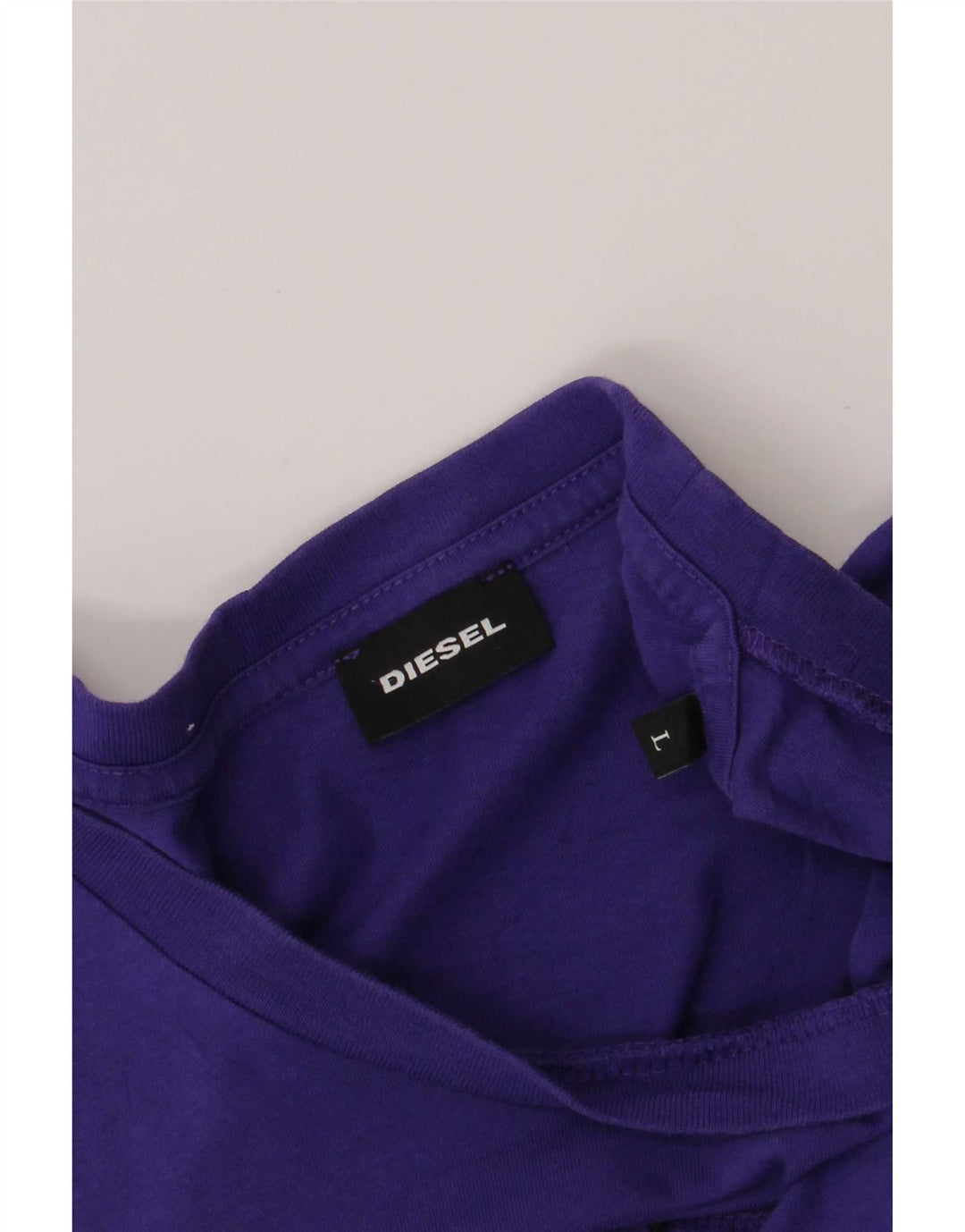 Tricou grafic pentru femei Diesel Top mare violet Clasic