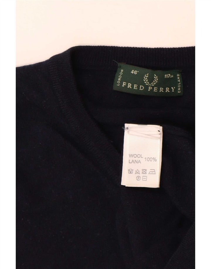 Fred Perry Pulover cu decolteu în V pentru bărbați, lână mare, albastru