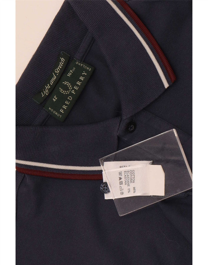 Cămașă polo pentru bărbați Fred Perry, ușor și elastic, din bumbac bleumarin mediu