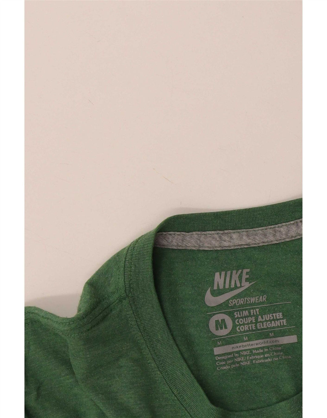 Tricou grafic pentru bărbați Nike Slim Fit Top verde mediu