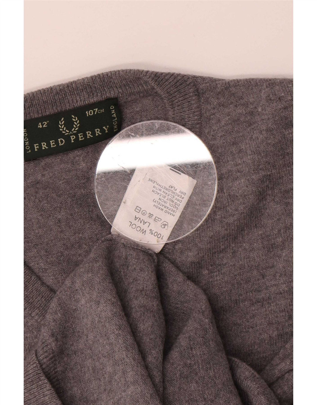 Pulover pentru bărbați Fred Perry cu decolteu în V, lână, gri mediu