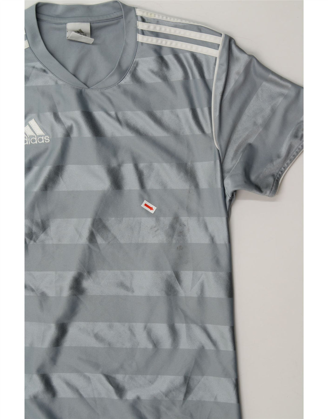 ADIDAS Mens T-Shirt Top Small Grey Striped Polyester Vintage Adidas and Second-Hand Adidas from Messina Hembry 