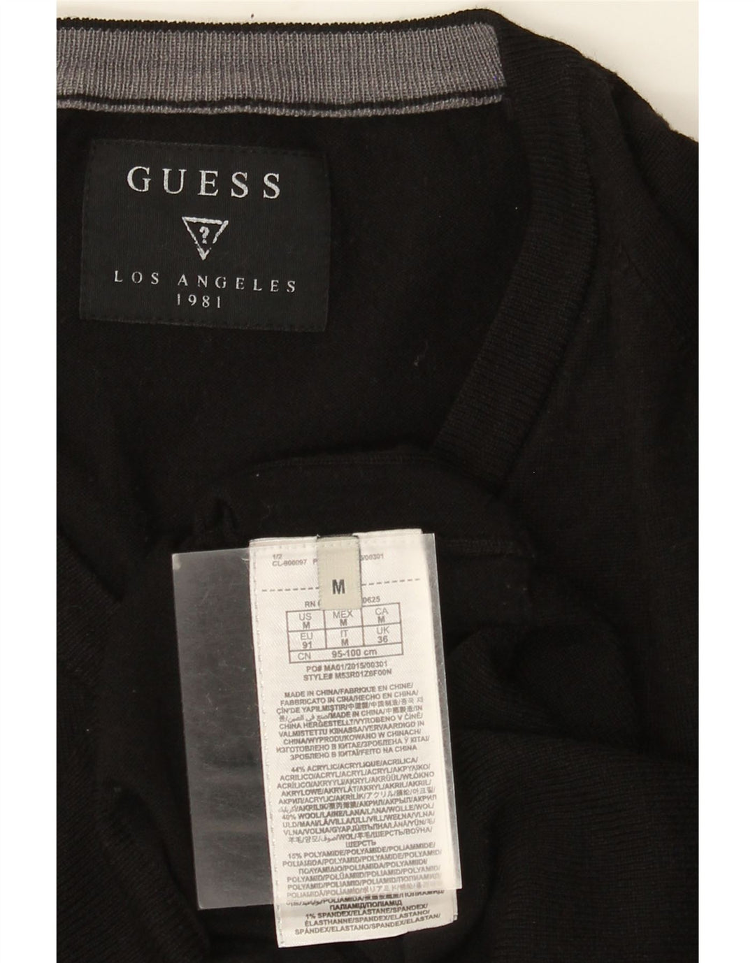 Pulover cu decolteu în V GUESS pentru bărbați, negru mediu acrilic
