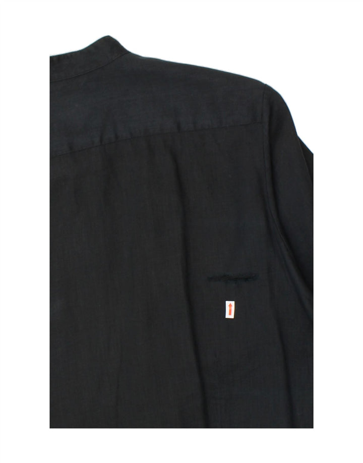CALVIN KLEIN JEANS Mens Graphic Shirt Medium Black Linen Vintage Calvin Klein Jeans and Second-Hand Calvin Klein Jeans from Messina Hembry 