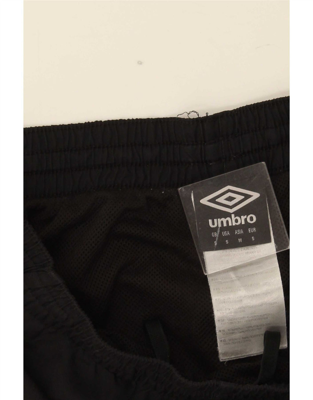 Pantaloni scurti sport Umbro pentru bărbați, poliester negru mic