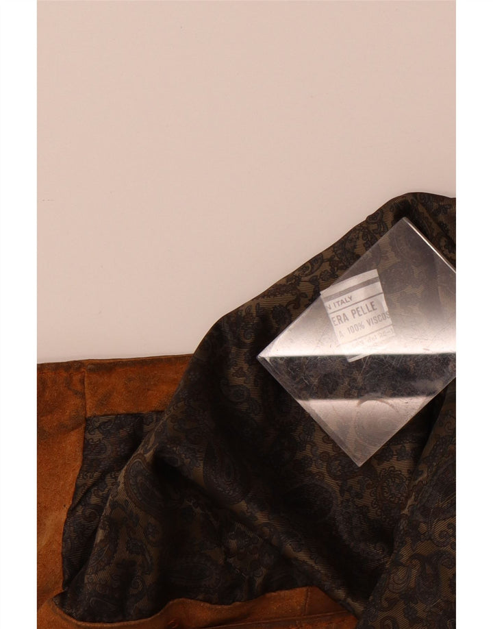 Vestă vintage bărbătească din piele intoarsa mica maro