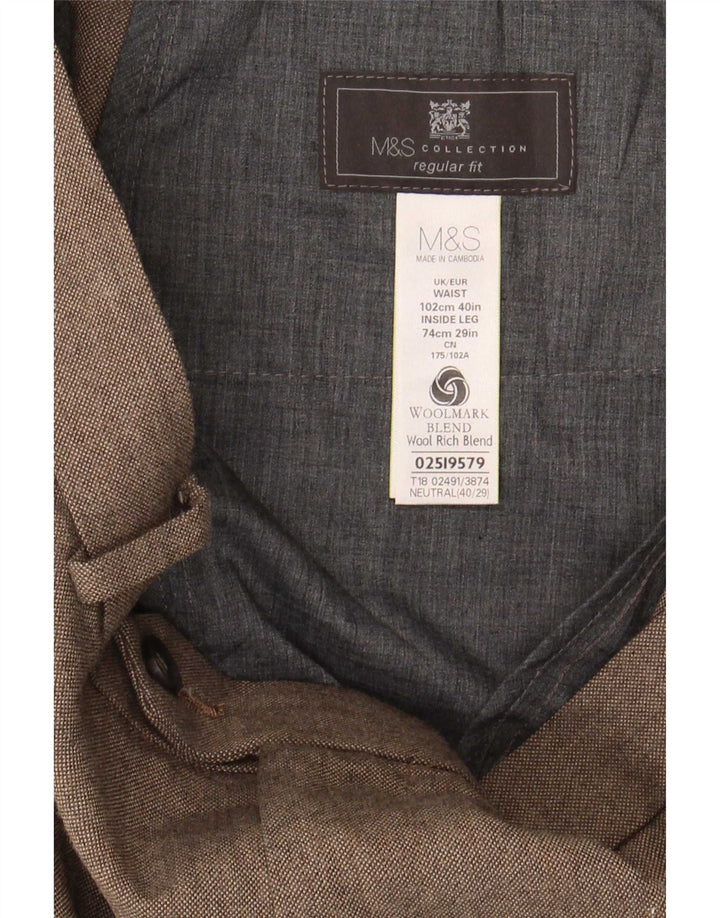 Pantaloni de costum pentru bărbați Marks & Spencer, cu ajustare normală, L40 L29, poliester bej