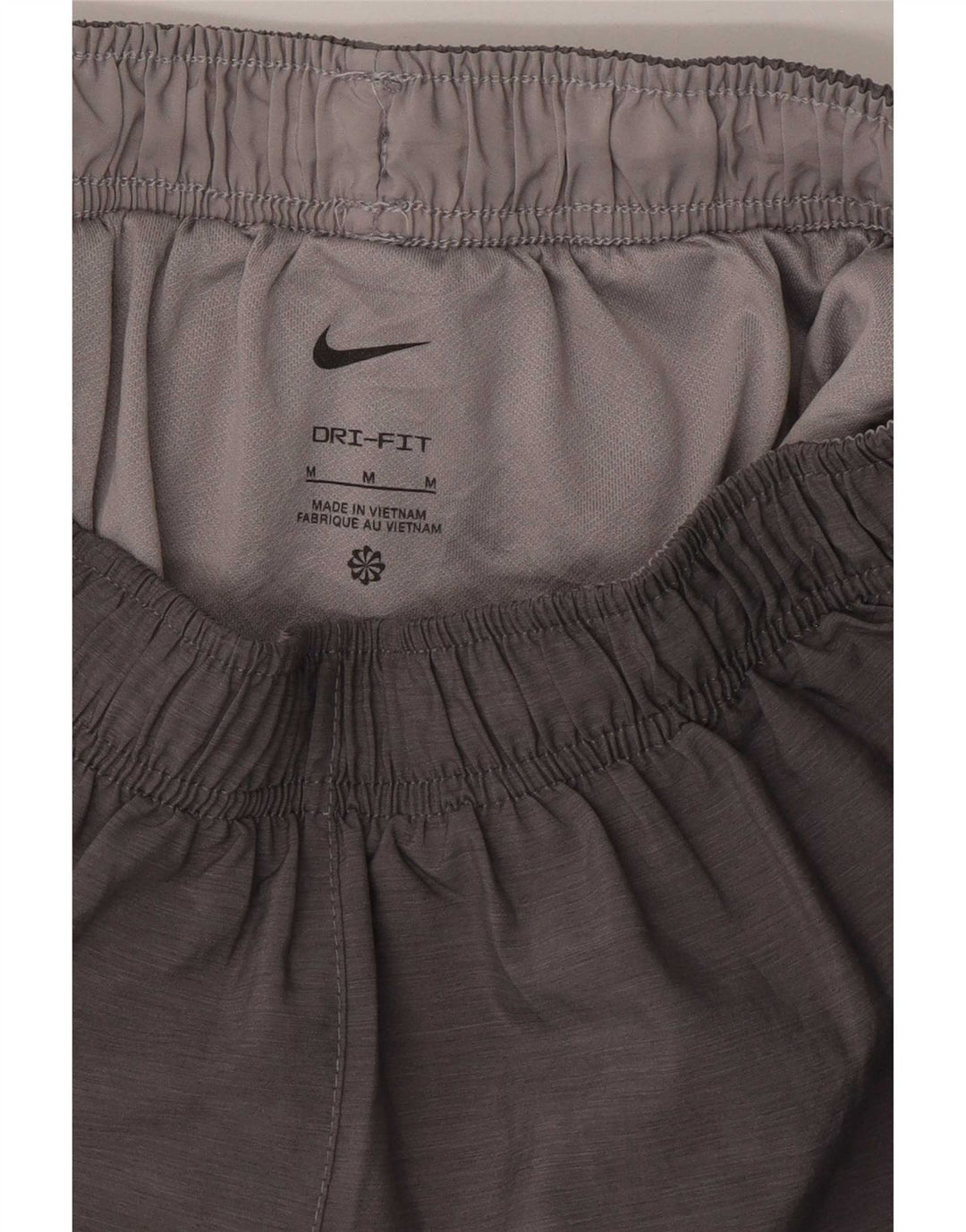 Pantaloni scurti sport Nike pentru femei UK 12 Gri mediu Poliester color bloc