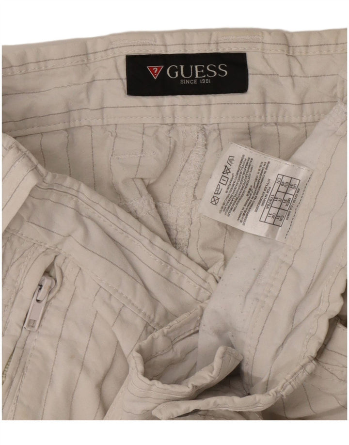 Pantaloni scurți cargo Guess pentru bărbați W31, bumbac cu dungi alb medii