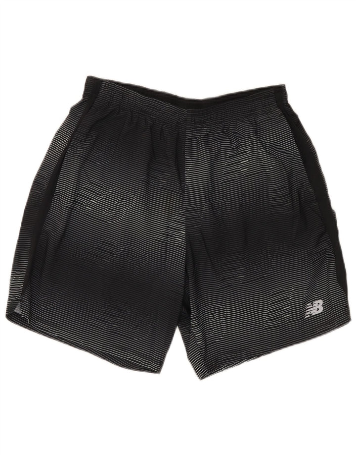 Pantaloni scurți sport grafic New Balance pentru bărbați, poliester cu dungi negre medii