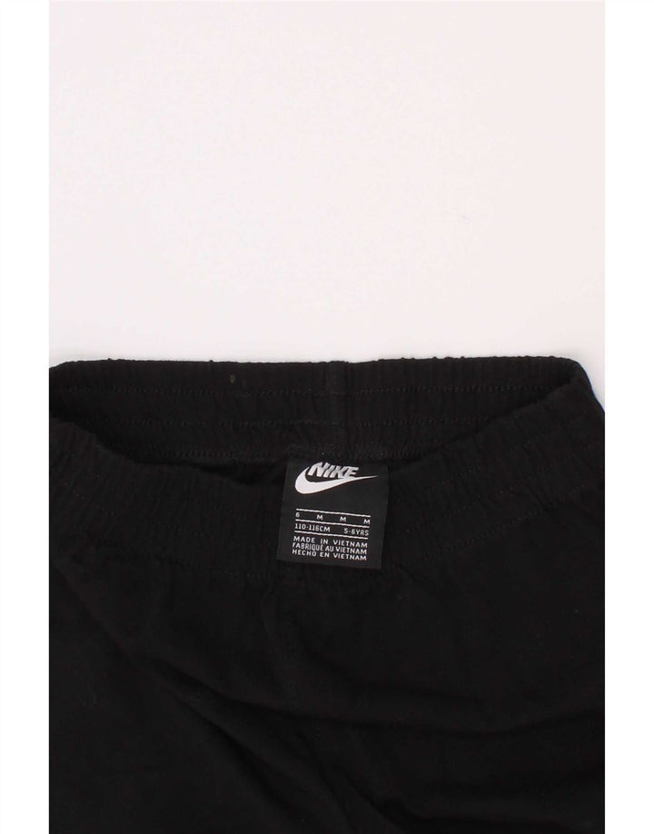 Pantaloni scurți sport Nike pentru băieți 5-6 ani, bumbac mediu negru