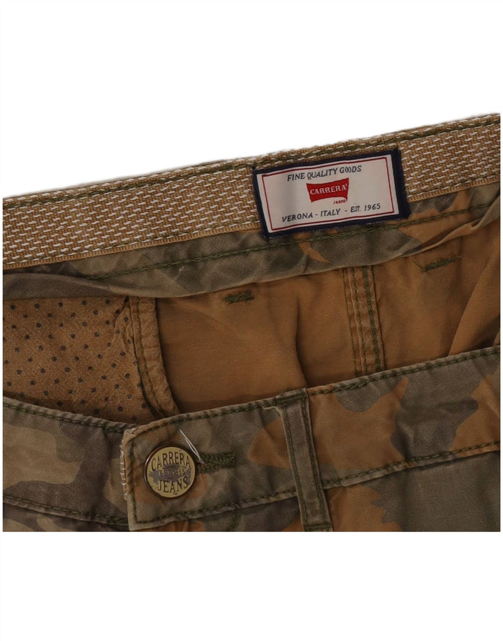 Pantaloni scurți cargo pentru bărbați Carrera W38 XL kaki camuflaj