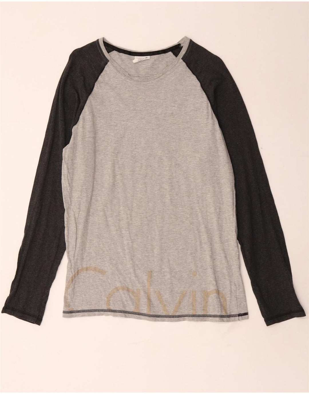 Top grafic Calvin Klein pentru bărbați, cu mânecă lungă, gri mediu, bumbac color bloc