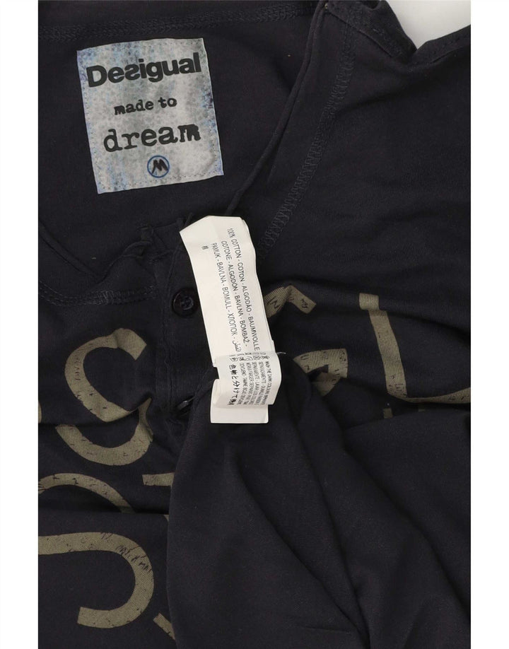 Top grafic Desigual pentru bărbați cu mânecă lungă, bumbac, albastru bleumarin mediu