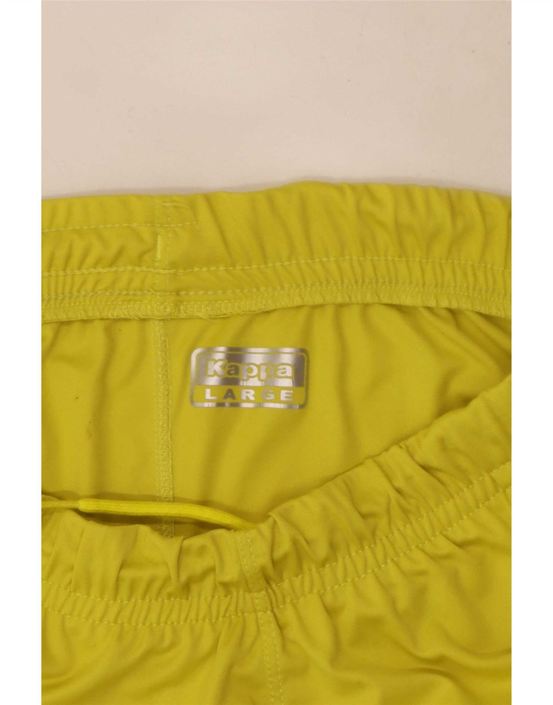 Pantaloni scurți sport grafic Kappa pentru bărbați, poliester galben mare