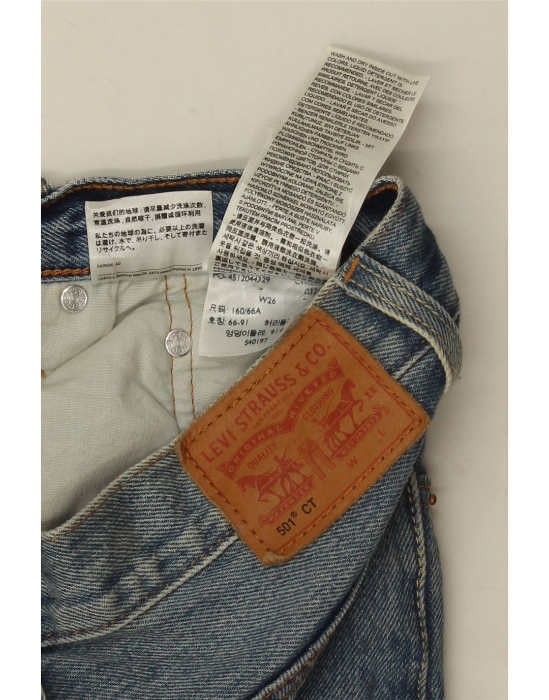Pantaloni scurți din blugi 501 pentru femei LEVI'S W26, bumbac cu pete albastre mici
