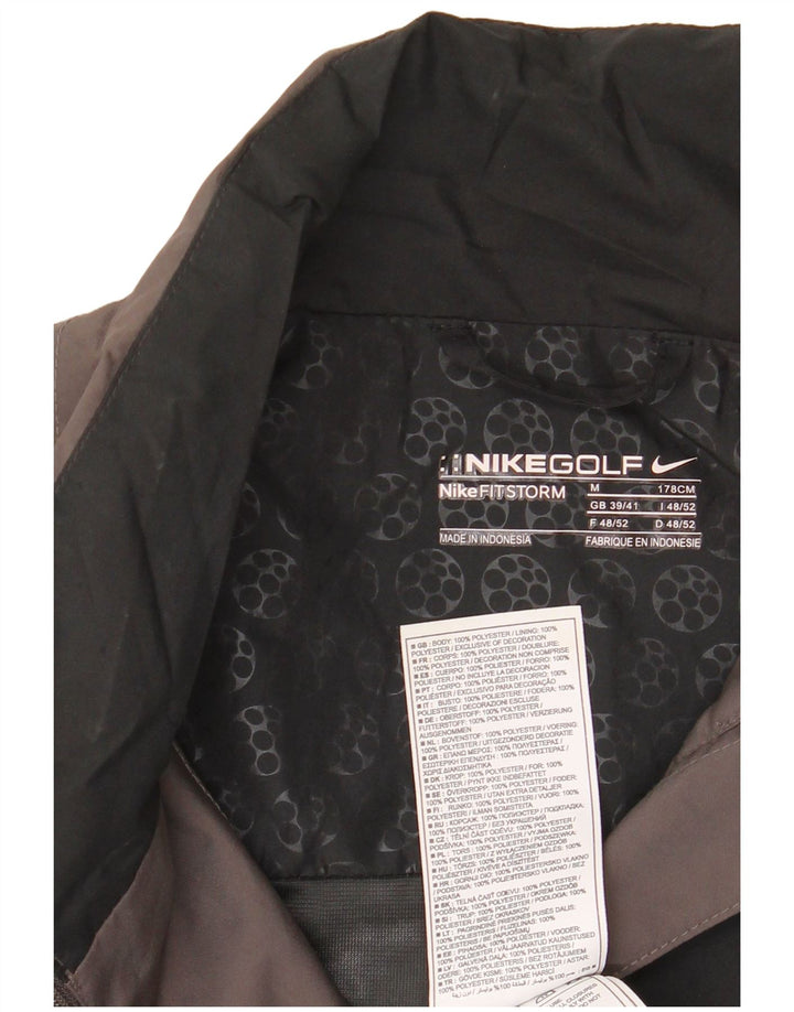 Jachetă de ploaie grafică Nike pentru bărbați Marea Britanie 39/41 Poliester color bloc negru mediu