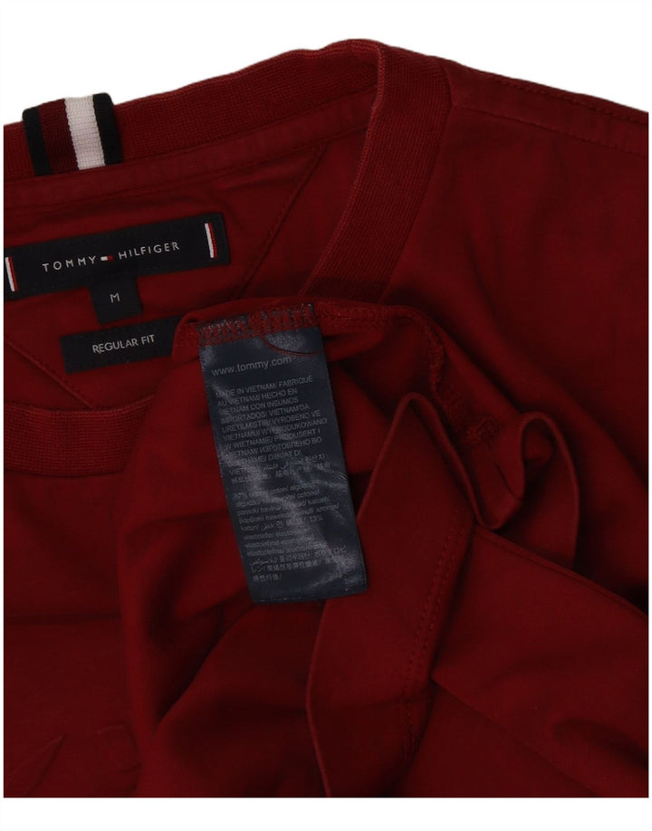 Tricou cu grafic Tommy Hilfiger pentru bărbați, cu croiala normală, din bumbac roșu mediu