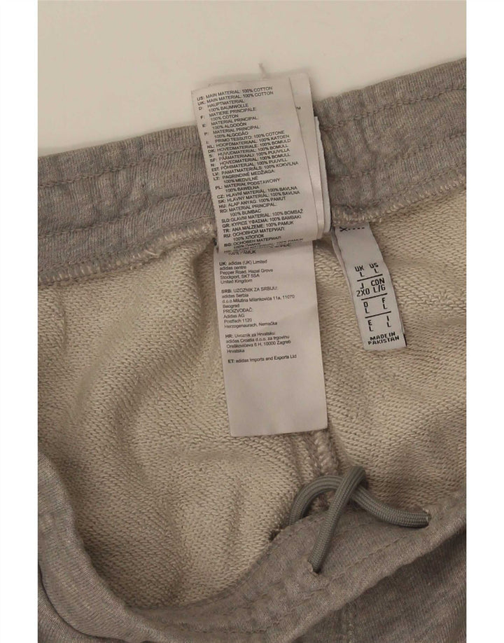 Pantaloni scurți sport Adidas pentru bărbați, bumbac cu dungi mari, gri