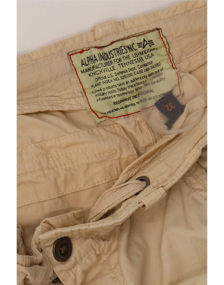 Pantaloni scurti cargo pentru bărbați Alpha Industries W32 Bej mediu