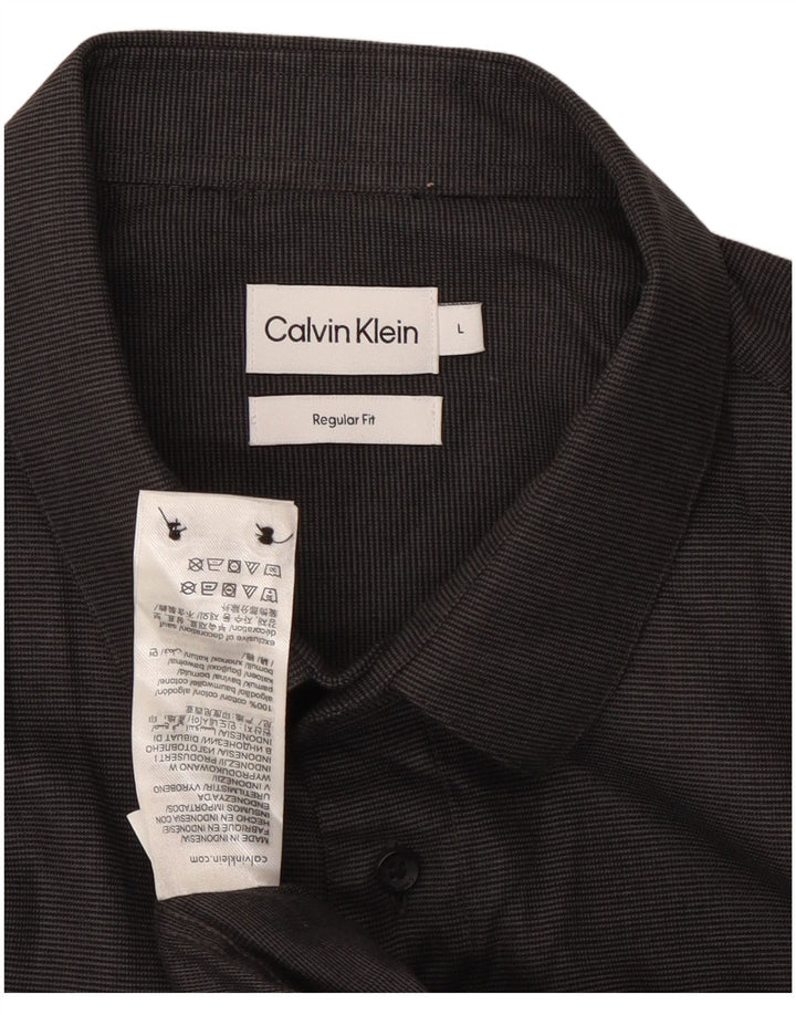 Cămașă Calvin Klein pentru bărbați, cu tăiere obișnuită, mare, neagră, cu dungi