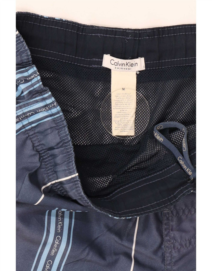 Pantaloni scurți de înot cu grafic Calvin Klein pentru bărbați, medii, albastru marin, în dungi