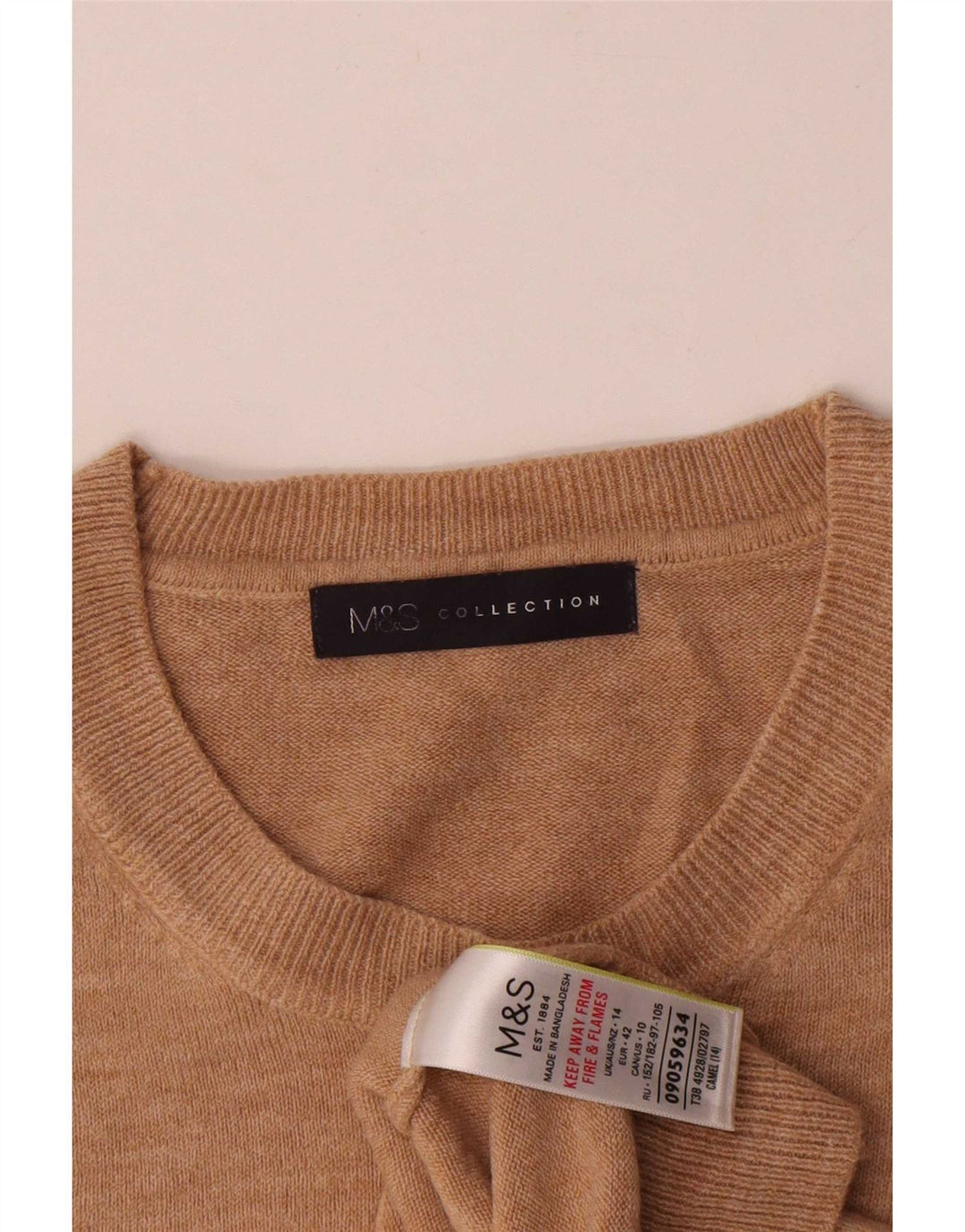 Pulover pentru femei Marks & Spencer cu decolteu triplu UK 14 mare bej