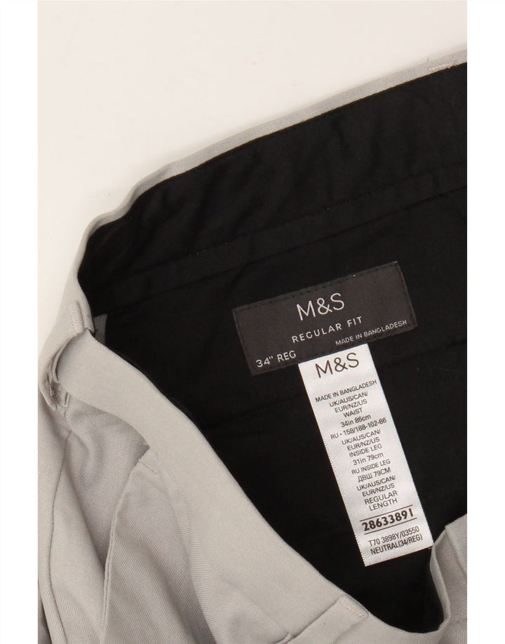 Pantaloni chino pentru bărbați Marks & Spencer, cu ajustare normală, L34 L31, poliester gri