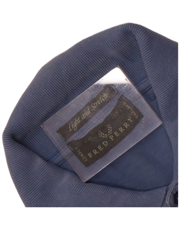 Cămașă polo pentru bărbați Fred Perry, ușor și elastic, albastru mediu