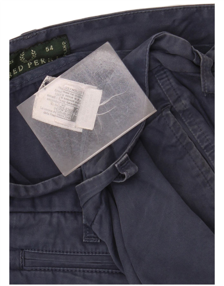 FRED PERRY Pantaloni scurți chino pentru bărbați IT 54 2XL W38 Bumbac bleumarin