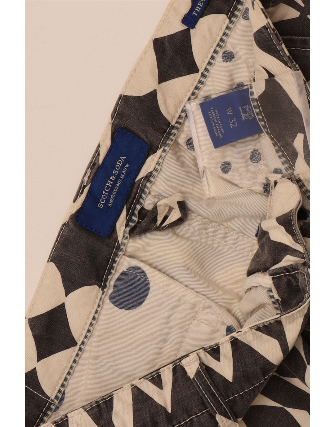 Pantaloni scurți chino pentru bărbați Scotch & Soda W32 Medium Black Geometric