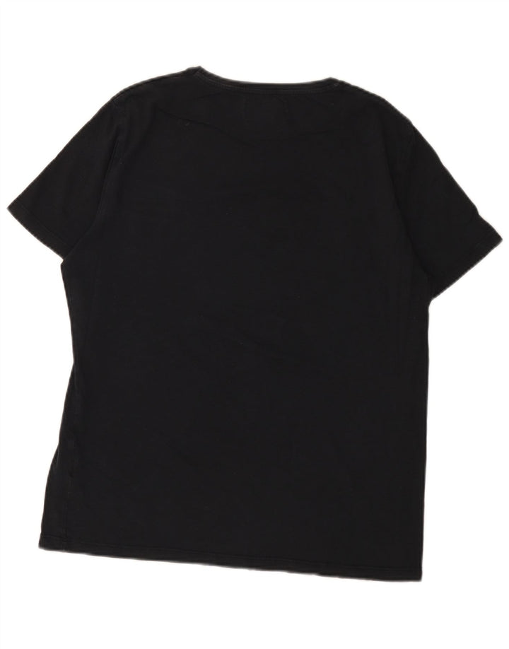 Tricou grafic Marlboro Classics pentru bărbați Top mediu din bumbac bleumarin