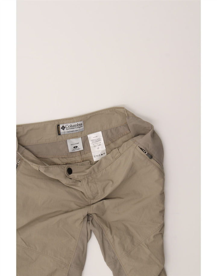 COLUMBIA Womens Chino Shorts US 6 Medium W32 Beige Nylon Vintage Columbia and Second-Hand Columbia from Messina Hembry 