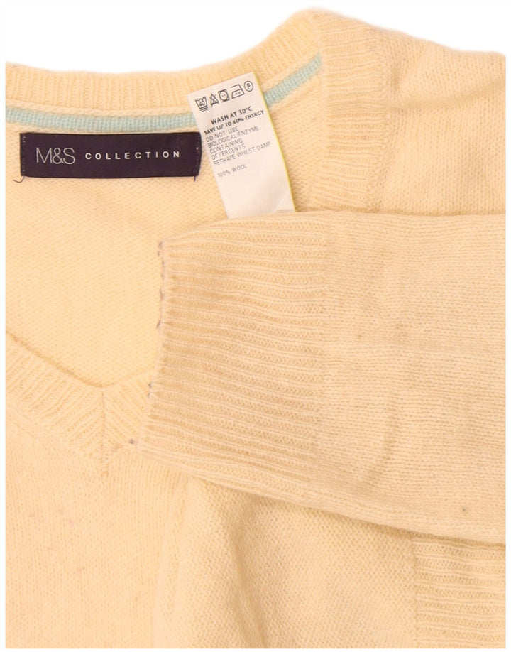Pulover pentru femei Marks & Spencer, cu decolteu în V, mediu din lână albă