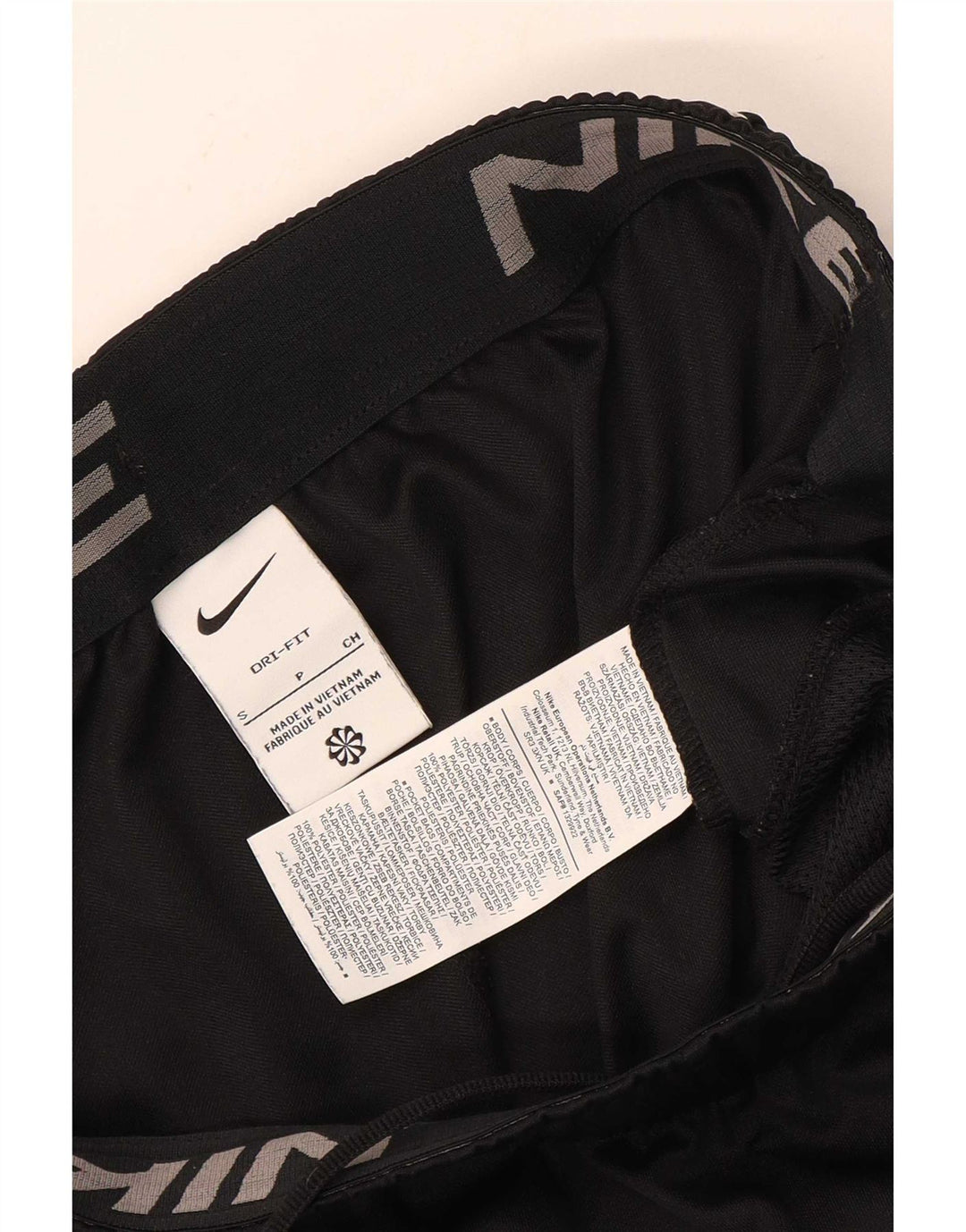 Pantaloni scurți sport Nike Dri Fit Graphic pentru bărbați, mici, negru
