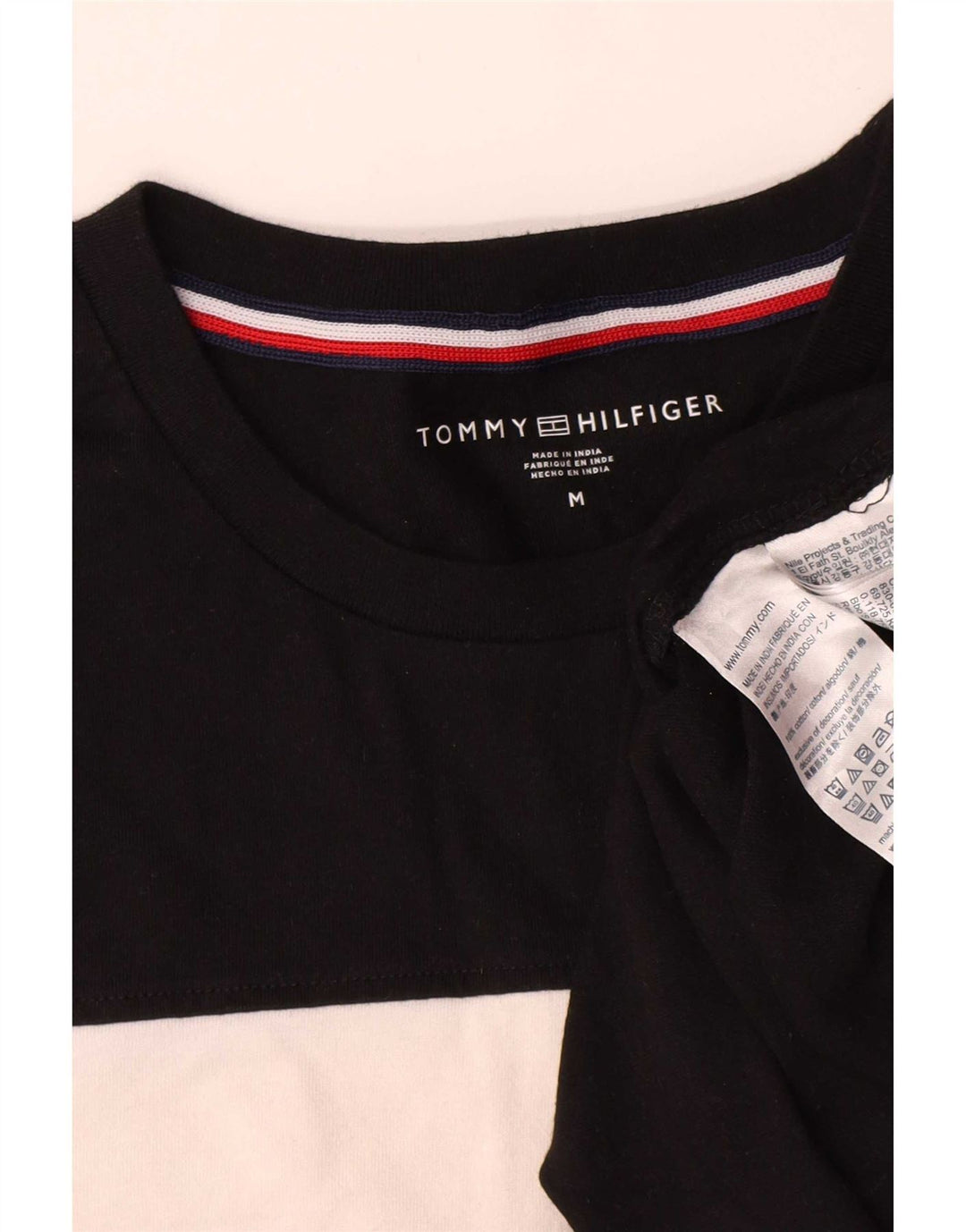 Tricou pentru bărbați Tommy Hilfiger Top mediu negru din bumbac color bloc