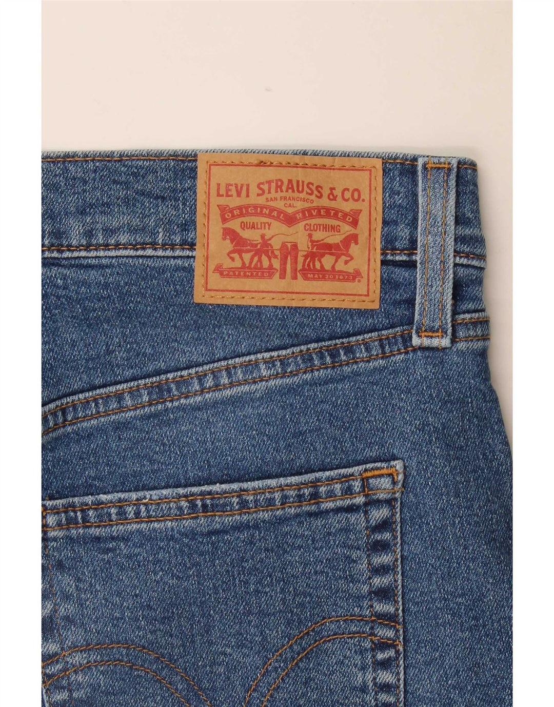 Blugi conici pentru femei cu talie înaltă Levi's W32 L29 albastru