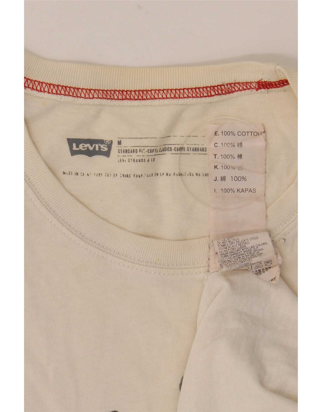 Tricou grafic Levi's pentru bărbați, cu croiala standard, top mediu din bumbac alb