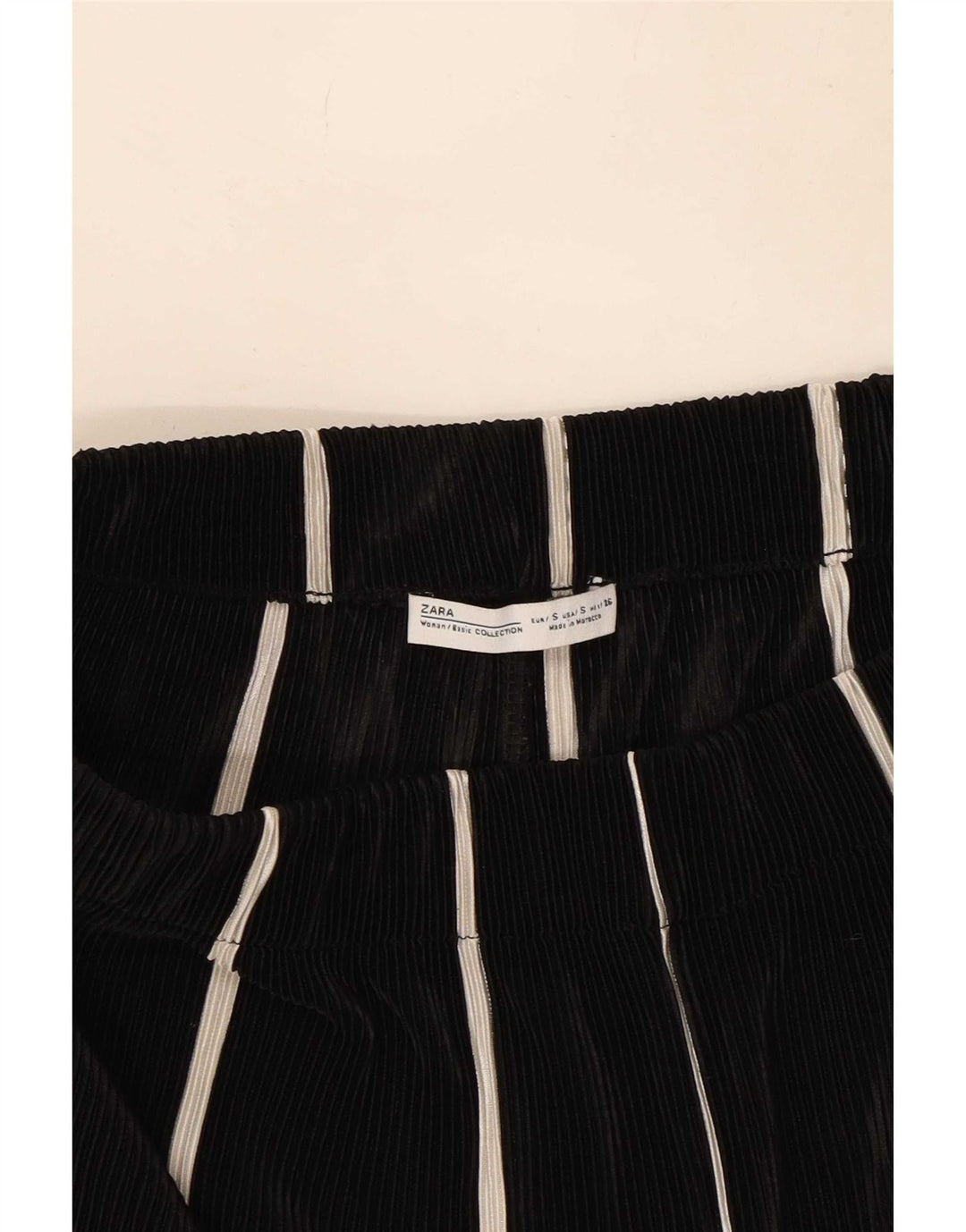 Pantaloni Capri Cullotes pentru Damă Zara Mici L26 L22 Negru cu dungi