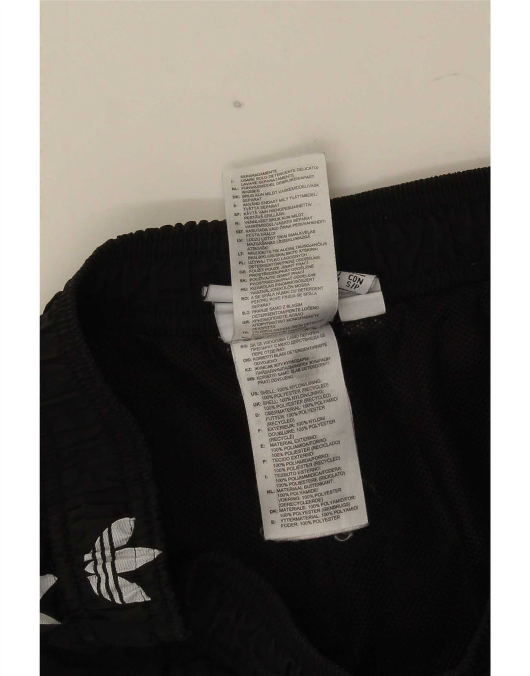 Pantaloni scurți sport grafic Adidas pentru bărbați, poliester negru mic