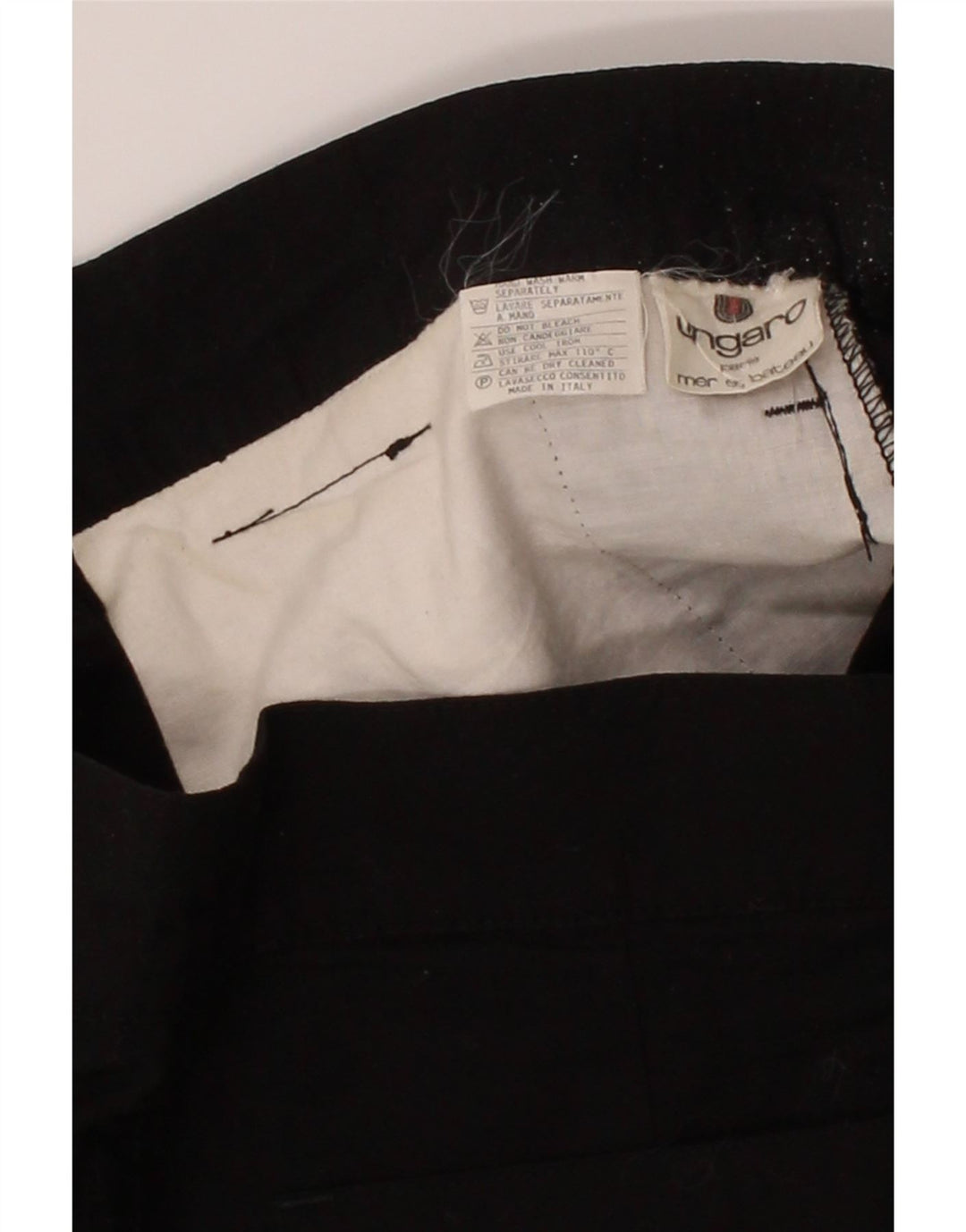 UNGARO Womens Chino Shorts W26 Small Black Vintage Ungaro and Second-Hand Ungaro from Messina Hembry 