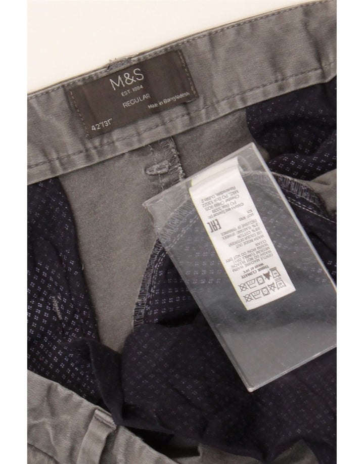 Pantaloni chino pentru bărbați Marks & Spencer, cu ajustare normală, L42 L31, bumbac gri