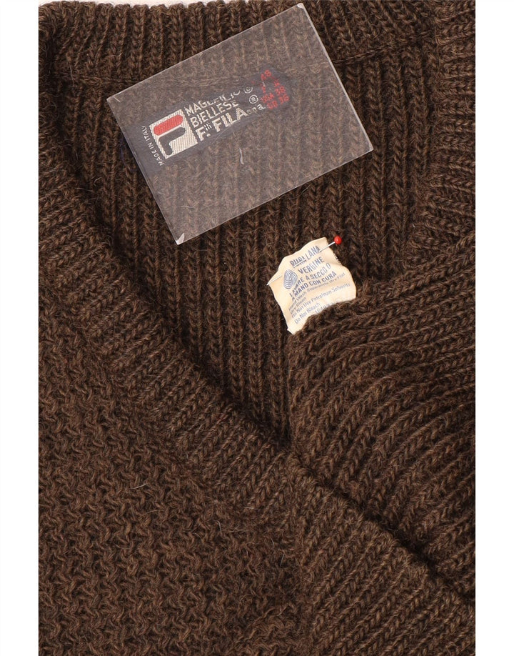 Pulover Fila pentru bărbați cu decolteu în V UK 36 Lână maro mică
