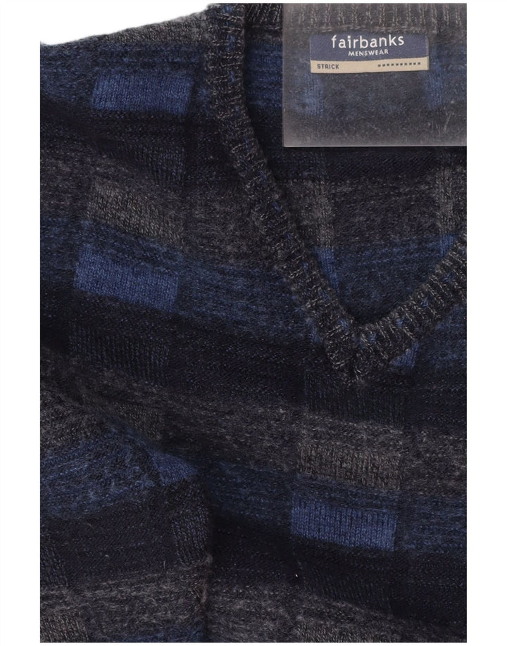 FAIRBANKS Pulover cu decolteu în V pentru bărbați IT 56 XL Lână virgină cu carouri bleumarin